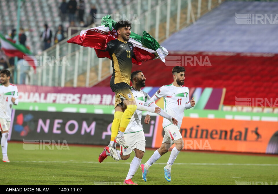 شادی در ورزشگاه آزادی پس از صعود به جام جهانی ۲۰۲۲ قطر