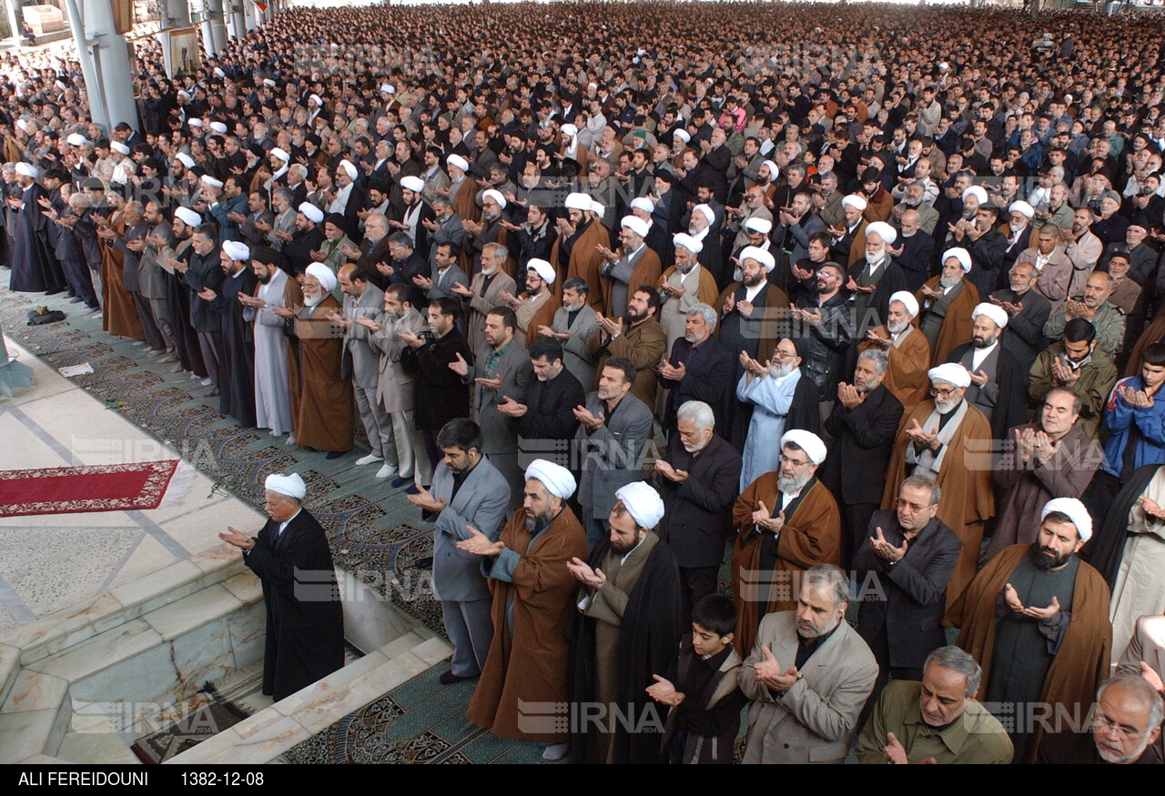 نماز عبادی سیاسی جمعه تهران ۸ اسفند ۱۳۸۲