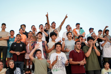 Competiciones callejeras de baloncesto y fútbol en Tabriz