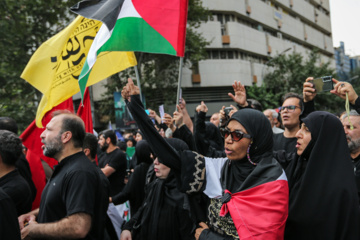 Multitudinario funeral del mártir Haniya en Teherán