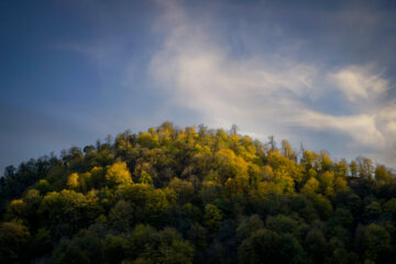 Espectáculo de color cuando el otoño llega a Mazandarán