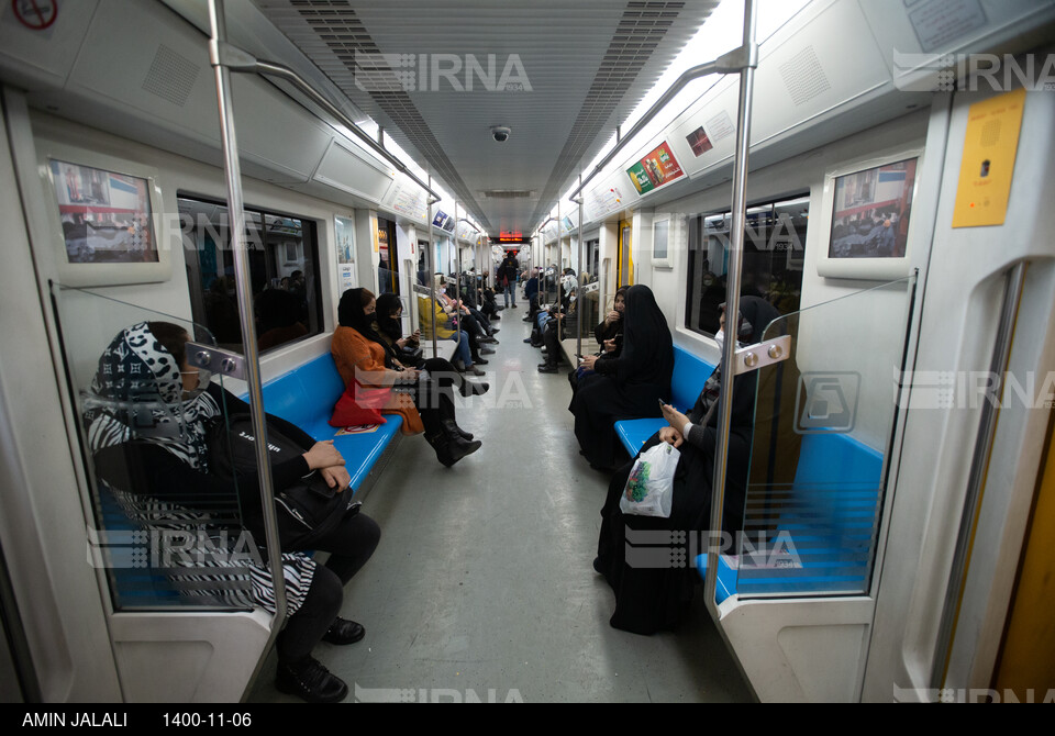 رونمایی واگن مخصوص بانوان و کودکان