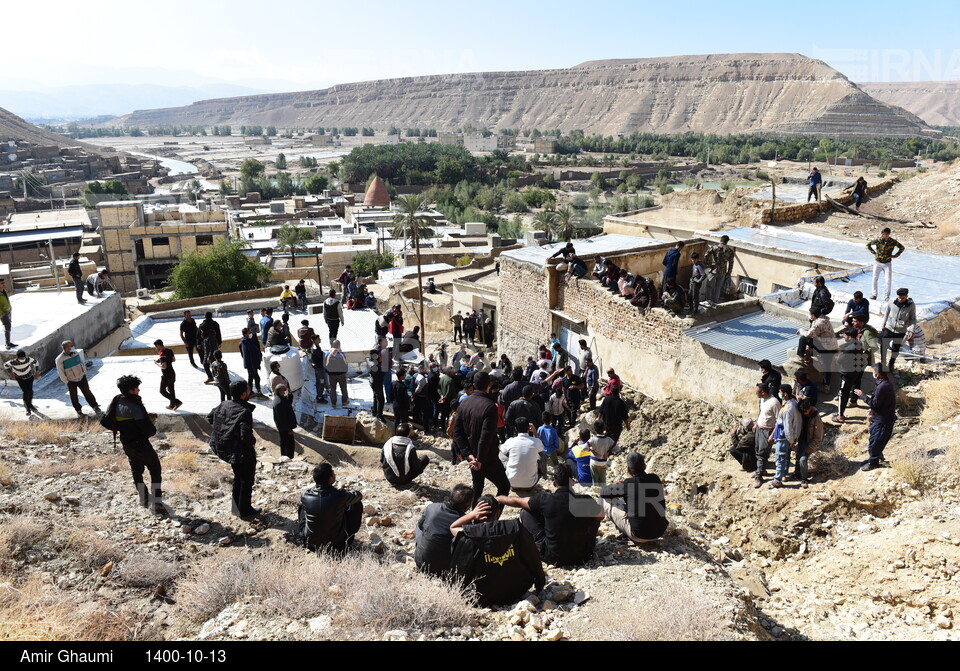 مرگ جوان لاری به علت ریزش کوه ناشی از باران شدید