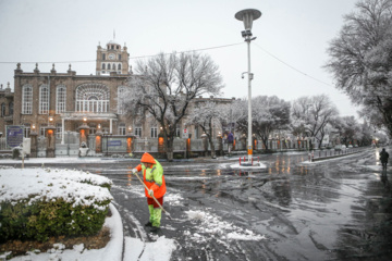 Caída de nieve otoñal en Tabriz