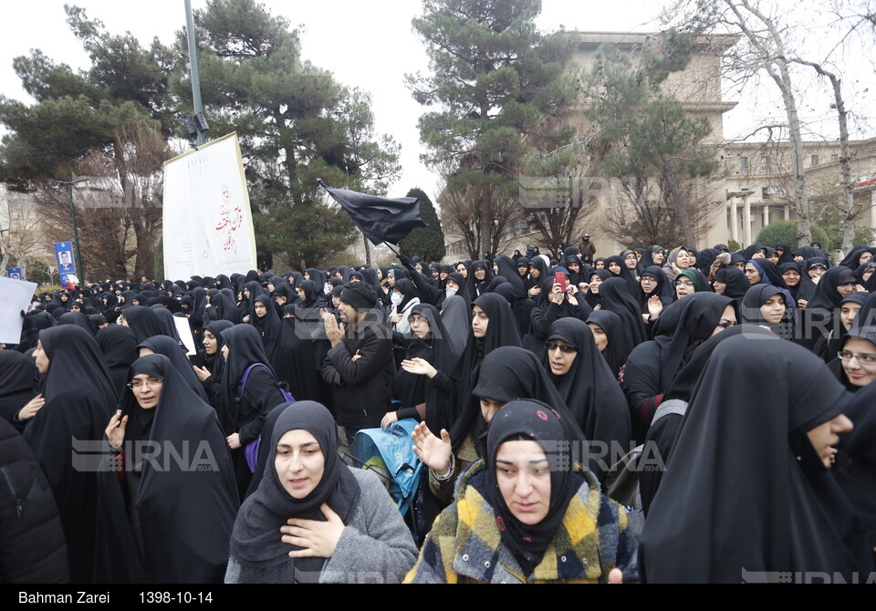 تجمع دانشجویان دانشگاه های تهران در پی شهادت سپهبد سلیمانی