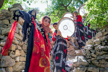 جشن چله تابستان در روستای زردوئی