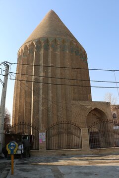 برج آرامگاهی علاءالدوله، قدیمی‌ترین اثر ثبت ملی شده ورامین