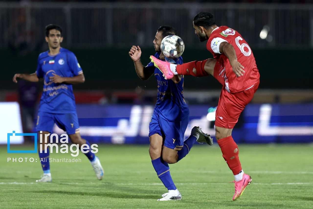 لیگ برتر فوتبال- استقلال و پرسپولیس