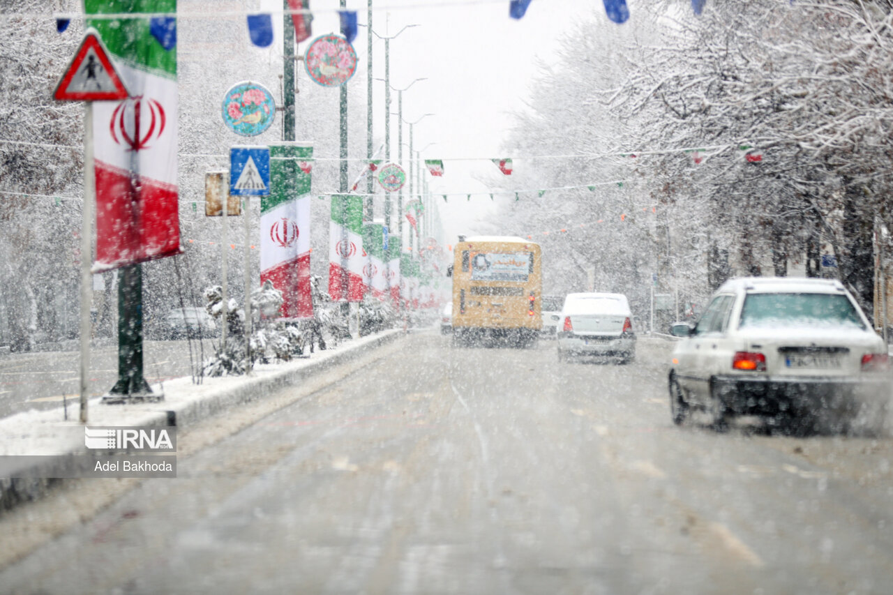 بارش برف در همدان