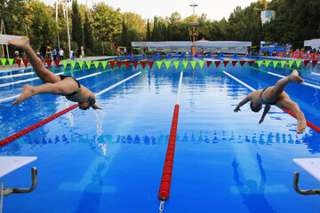 مسابقات شنای «مسافت بلند» منطقه شمال کشور در مشهد