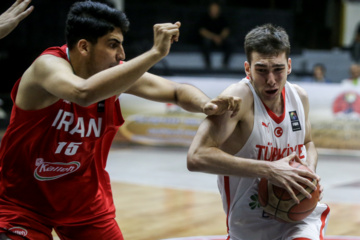 U-18 basketball match between Iran and Turkiye