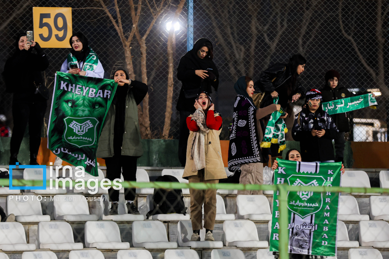 لیگ برتر فوتبال - پرسپولیس و خیبر