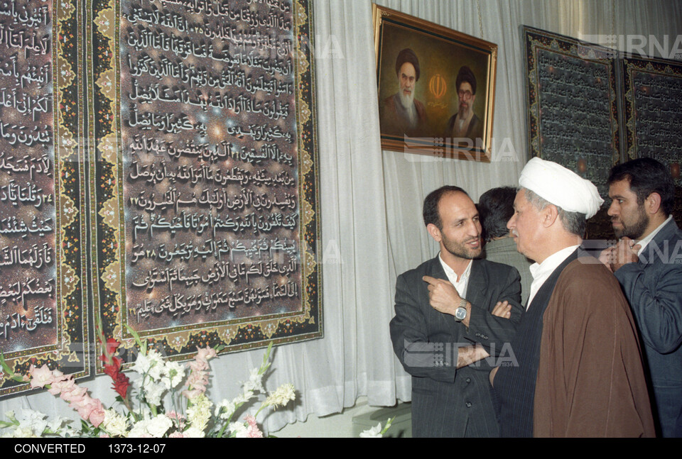 بازدید رئیس جمهور از بزرگترین قرآن خطی جهان