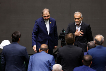 Revivez en image, le cérémonie d’investiture de Masoud Pezeshkian, 9e président de l'Iran