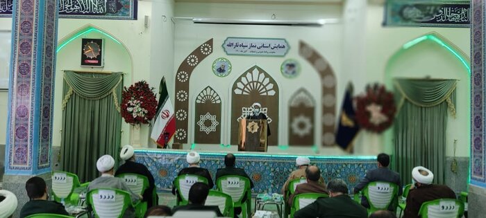 فرمانده سپاه ثارالله کرمان: اقامه نماز جماعت در جامعه ترویج شود