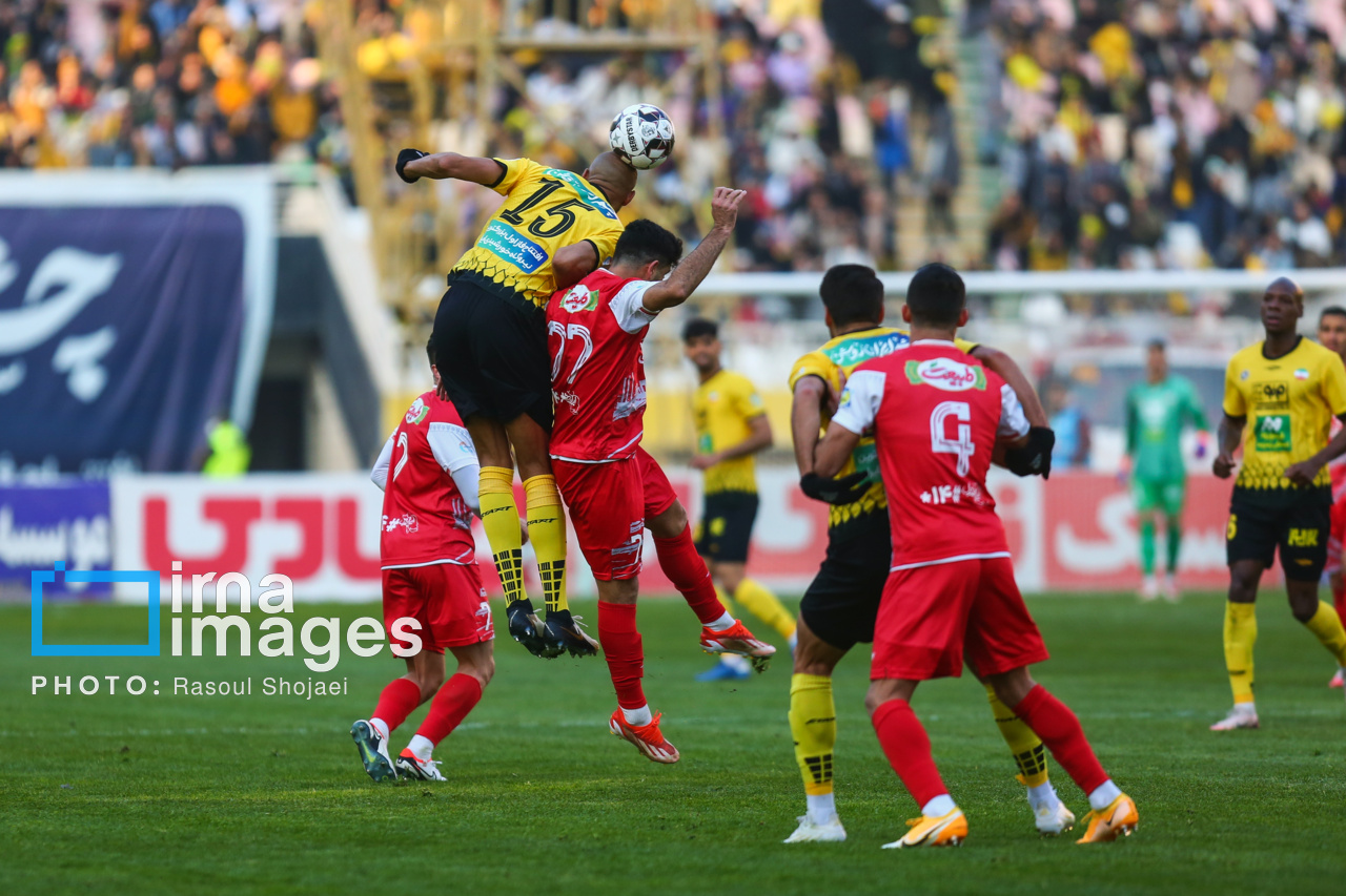 لیگ برتر فوتبال - سپاهان و پرسپولیس