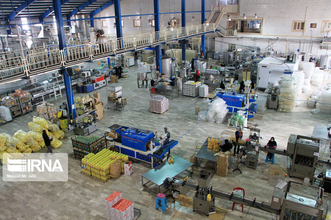 صنایع کوچک و متوسط استان سمنان با ۴۴ میلیارد ریال حمایت می‌شوند