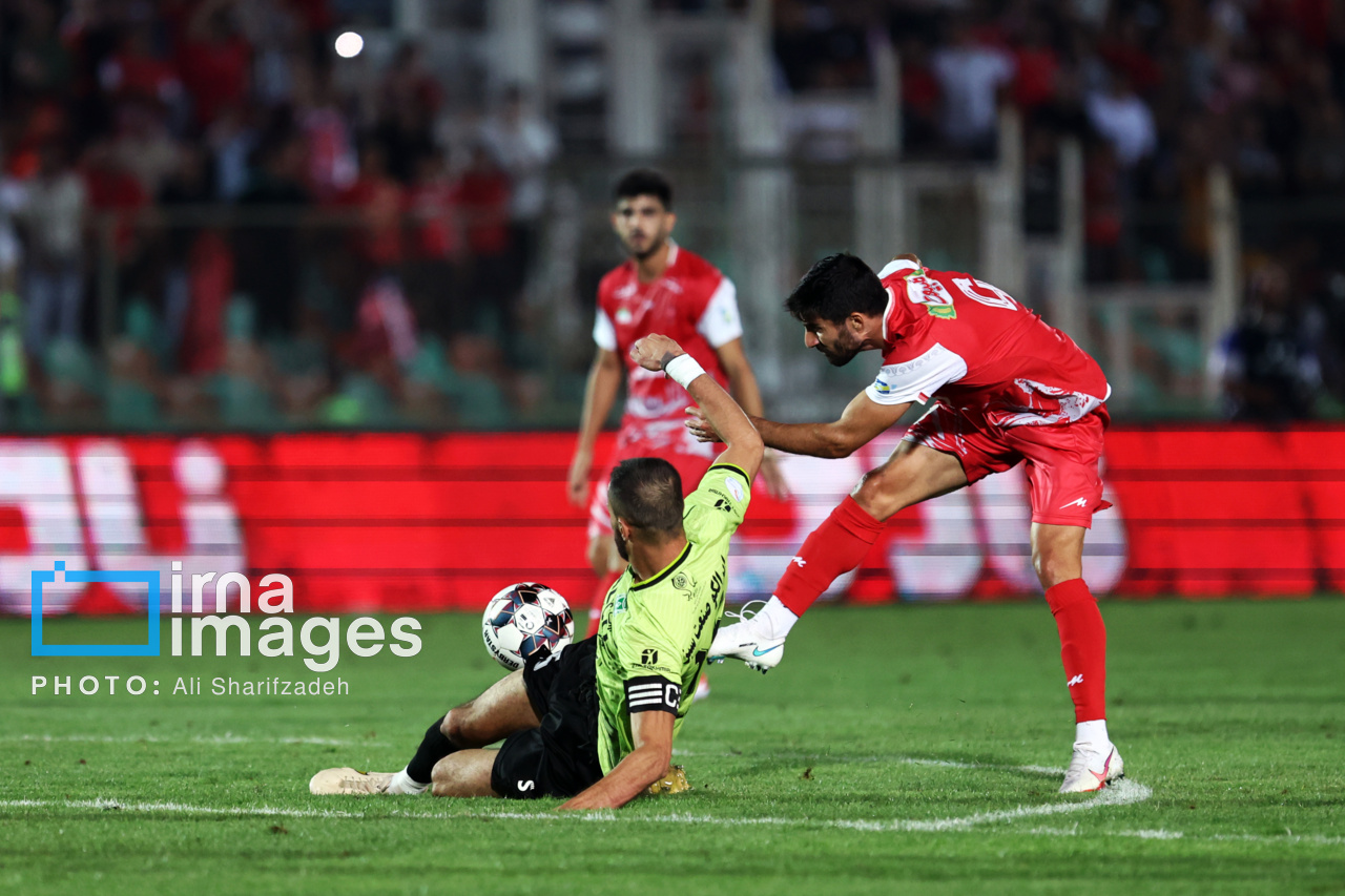 لیگ برتر فوتبال - پرسپولیس و آلومینیوم اراک