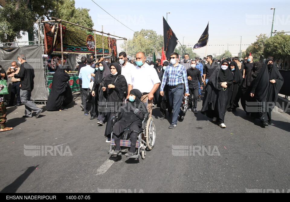 مراسم پیاده روی جاماندگان اربعین در تهران