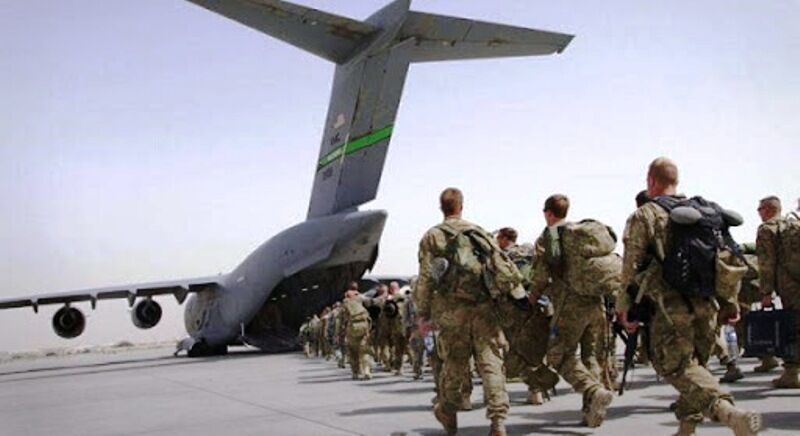 نیروهای آمریکایی ۱۰ پایگاه خود در افغانستان را ترک کردند 