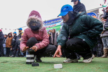 Festival local de jeux dans Khorāsān du Nord