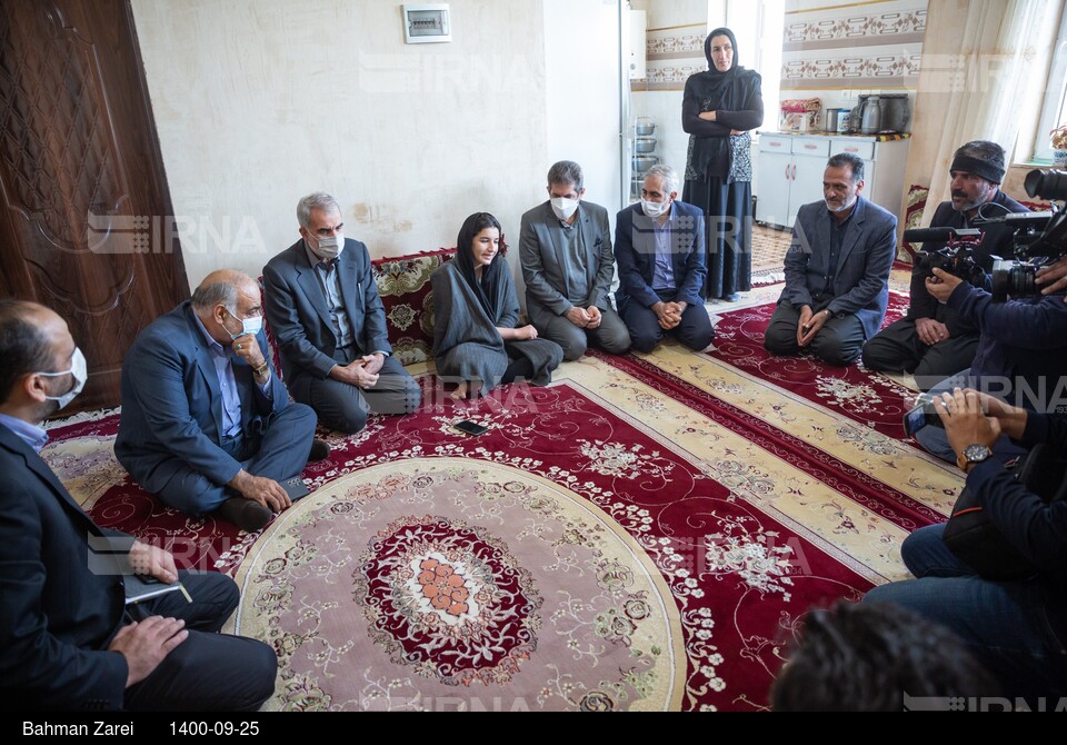 سفر وزیر آموزش و پرورش به کرمانشاه - دیدار با خانواده های مصدومان و فوت شدگان حادثه تصادف