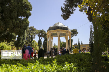 محفل ادبی “در محضر لسان الغیب” در مشهد برگزار شد