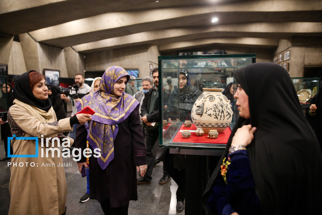 «جشنواره هنر ایران زمین» در برج آزادی