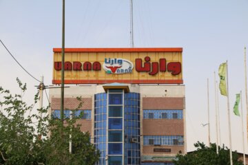 کارخانه شیر وارنا ورامین پس از ۵ سال تعطیلی بازگشایی شد