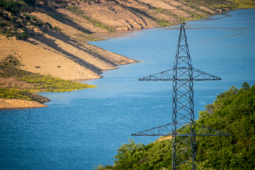 Inauguration d'un projet de ligne de transport d'électricité dans le nord de l'Iran