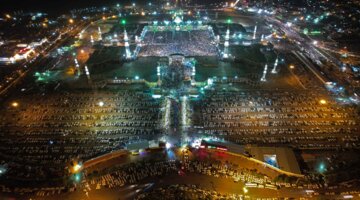 تصاویر هوایی مسجد مقدس جمکران در شب 23 رمضان