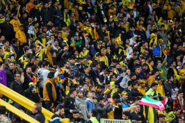 Football match between Sepahan and Al-Hilal