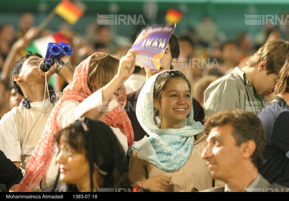 مسابقه فوتبال تیم های ملی ایران و آلمان