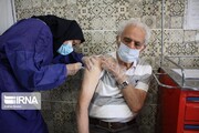 سالمندان، توانخواهان و مددکاران فارس علیه کرونا واکسینه شدند 