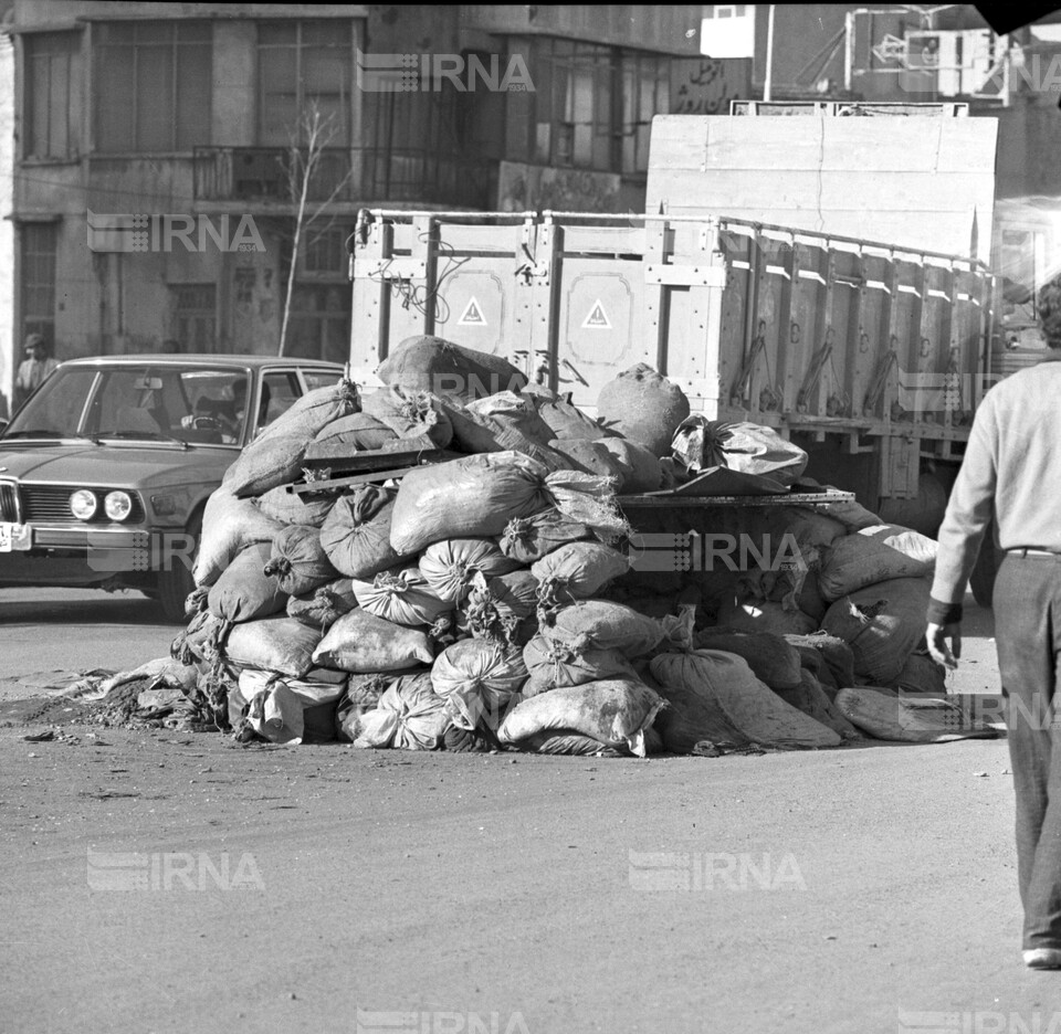 روزهای انقلاب - صحنه هایی از قیام مردم تهران