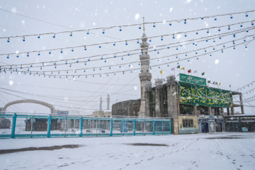 Iran : chutes de neige à Qom, située au sud-ouest de Téhéran