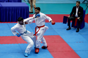 Téhéran (IRNA)-La première semaine du deuxième tour de la Super Ligue de Karaté des Clubs Masculins s'est tenue ce samedi soir (7 décembre 2024) à la salle de volley-ball Hijab de Téhéran. 