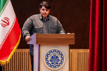 Presidente Pezeshkian asiste a la ceremonia de Día de Estudiante Universitario 