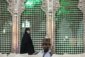 Commémoration du 40ème jour du martyre de Nasrallah au sanctuaire sacré de l'Imam Khomeini de Téhéran