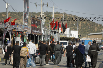 تردد زائران در مرز باشماق