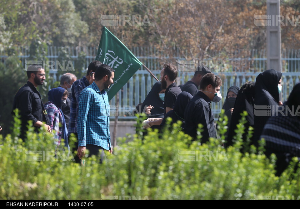 مراسم پیاده روی جاماندگان اربعین در تهران