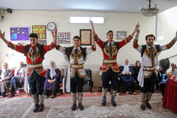 جشن روز مادر در سرای سالمندان بجنورد