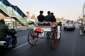 Compras para la noche de Yalda en Teherán