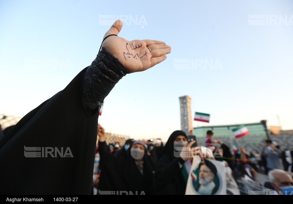 جشن تهرانی‌ها برای رییس جمهور منتخب