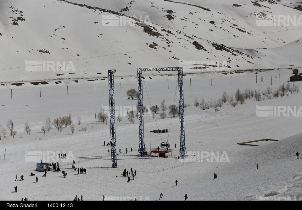 تفریحات زمستانی در پیست پولادکف فارس