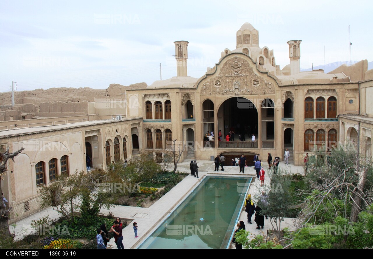 دیدنیهای ایران - خانه تاریخی بروجردی ها در کاشان