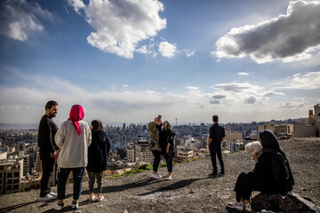 آسمان آبی؛ میهمان ششمین روز بهار