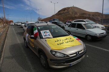 راهپیمایی خودرویی ۲۲ بهمن در بیرجند