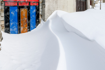 La beauté de la nature hivernale dans le village de Chibli, au nord-ouest du pays