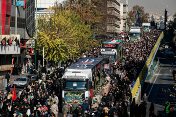 Funeral por mártires desconocidos en Teherán